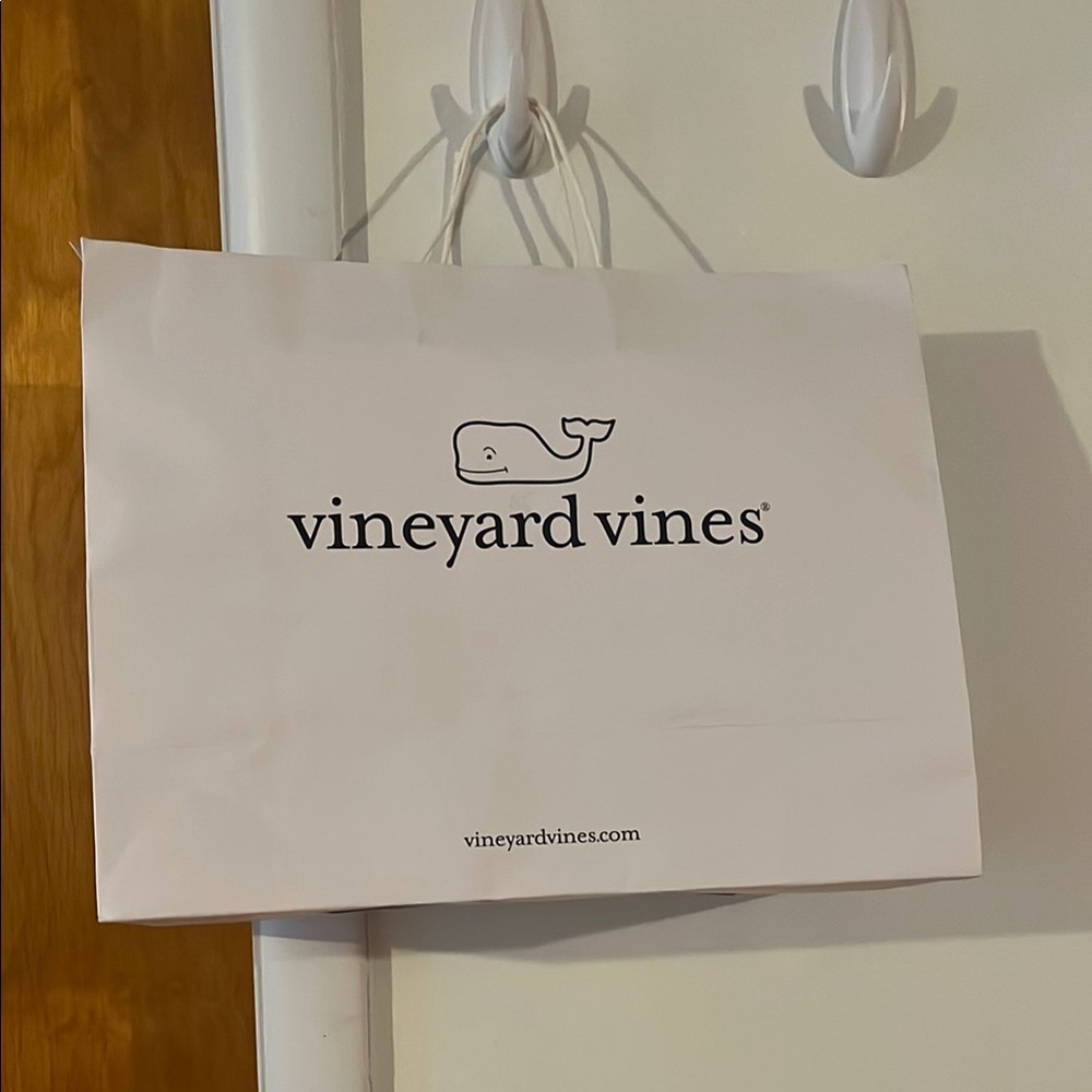 Vineyard Vines White Whale Logo Shopping Bag 16x10x6 Authentic Gift Bag